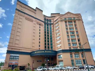 Level 10 Riverbank suites 2BR RiverView - 4