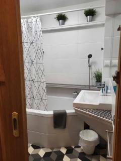 Apartament blisko plaży z widokiem na Kamienną Górę - 9