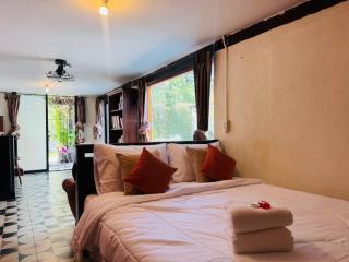 Lalyn secret cafe & restaurant - 6