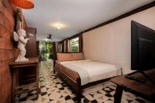 Lalyn secret cafe & restaurant - 4