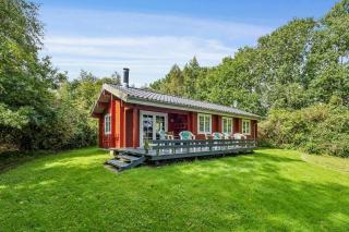 Red Timber House With Fjord View - 0