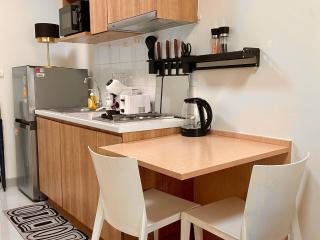 Modern Luxury Escape BTS Udom Suk 0m - 2