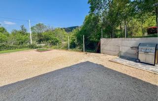 Stunning Home In Donji Prolozac - 1