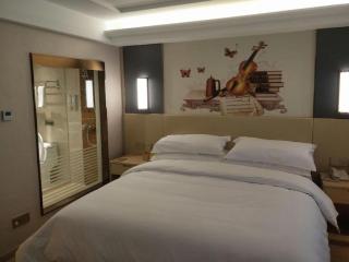 Vienna Hotel Yunnan Lijiang Ancient City - Lijiang - 1