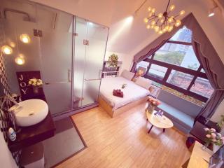 ROOFTOP SKY View HH - 1