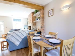 7 Catcliffe Cottages - 1