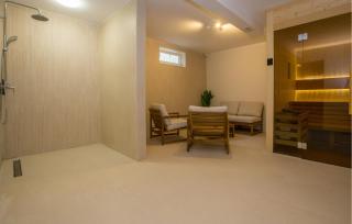 Gorgeous Home In Porec With Sauna - 3