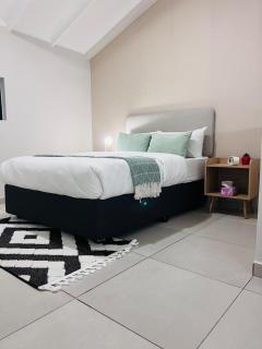 Ratis Nest Sandton Stay - 2