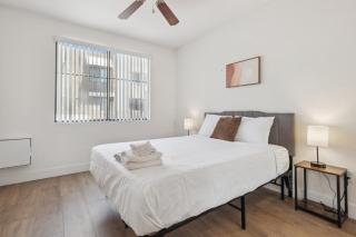 CozySuites Glendale - Westgate w pool 18 - 4