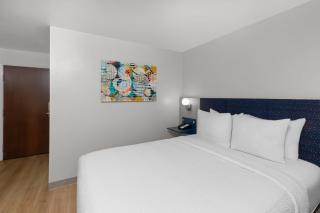 Microtel Inn and Suites Baton Rouge Airport - 2