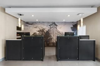 La Quinta by Wyndham Fayetteville - 6