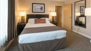 The Embassy Inn - 6