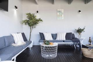 Beauty & the Beach - 1