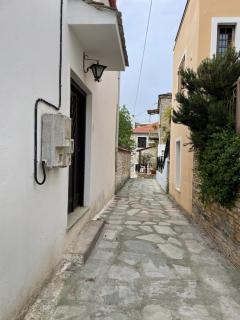 Little Graceland - 2