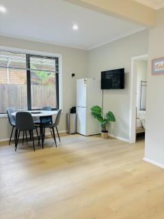 2 Bedroom Unit in Springvale - 7
