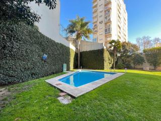 Charming 2-Bedroom Apartment with City View in Buenos Aires - 8