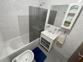 Charming 2-Bedroom Apartment with City View in Buenos Aires - 6