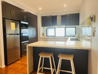 Kangaroo Point, Bromley Street - 8