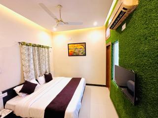 Hotel The Galaxy - 9