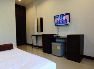Thanawong Pool Villa - 3