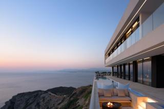 Seafront Cliff Villa with Infinity Pool & Wellness, By ThinkVilla - 5