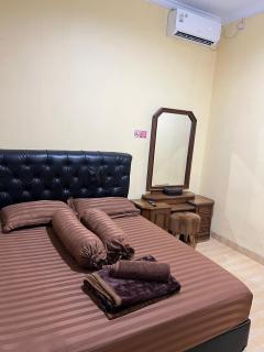 De Patuk Malioboro Homestay - 0