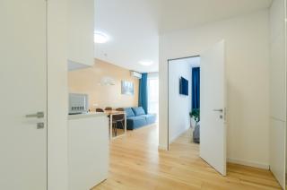 24-241 Kvartet, Vasyl Lypkivskyi 16g, Kyiv, railway station, metro nearby, fantastic city view, 15 kW backup power, Petrovdom Apartment - 1