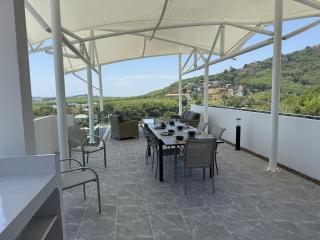Luxury 4BR Pool Villa with Sea View - Ban Kata - 1