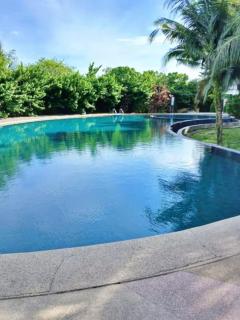 Sky Garden Residences Near Shopping mall, Mcd - 0