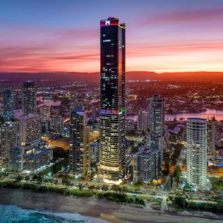 Ocean Views High Floor 2BR Meriton Surfers - 1
