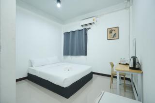 Bob House Khaosan - บ็อบเฮ้าท์ ข้าวสาร - 1