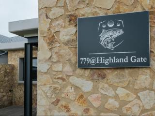 Highland Gate Unit - 779 - 9