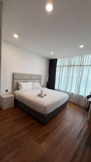 Vortex resident suites klcc 2 bed 2 bath family apartment vibes - 4