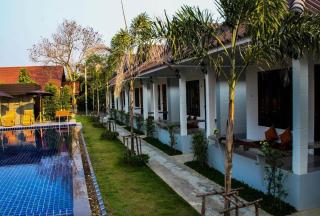 Thanawong Pool Villa - 3
