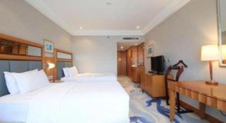 Wuhan Premier Mayflowers Hotel - 4