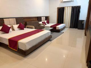 Silver Lake View Resort - 9