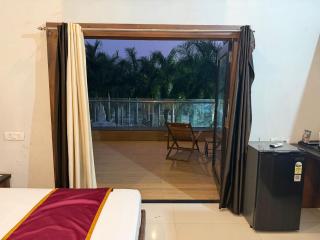 Silver Lake View Resort - 7