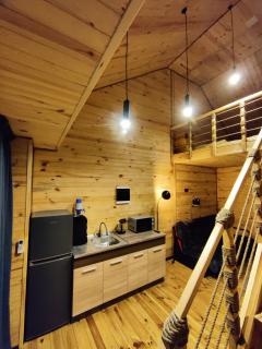 Затишні двохрівневі апартаменти - 0