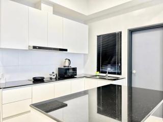 4R2B-Trinity Residence-City View-8Pax-JR Homestay57 - 8