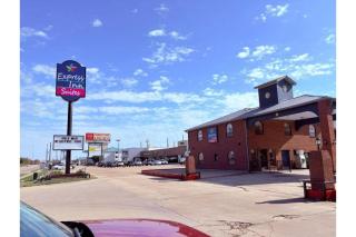 Express Inn & Suites Houston Katy - 2