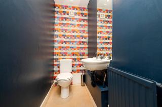 JOIVY Chic and Spacious House at the Heart of the City - Edinburgh - 3