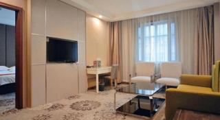 GreenTree Alliance Zhengzhou Railway station West Square Hotel - 7