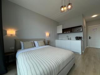 Homey Studios, 5 min Walk to Beach & Seaside Park - Batumi - 2