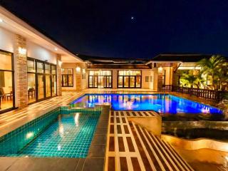 5BR Villa for 10 Private Estate Hua Hin - 0