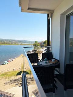 Stafil apartman sa pogledom na jezero - 4