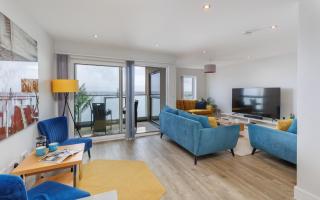 Colonels Rest - Luxury Beachside Townhouse with Sea Views in Sandown, Sleeps 10 - 5