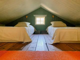 Rustic Serenity And Starry Nights On Island Farm - 2