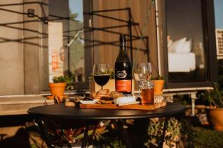 Tiny Al'Molokai by Tiny Away - 1