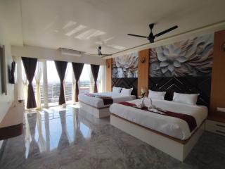 The Maharaja Club - 5