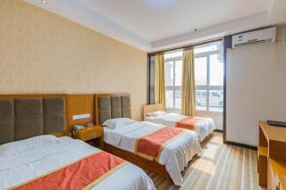 169 Business Hotel - 9